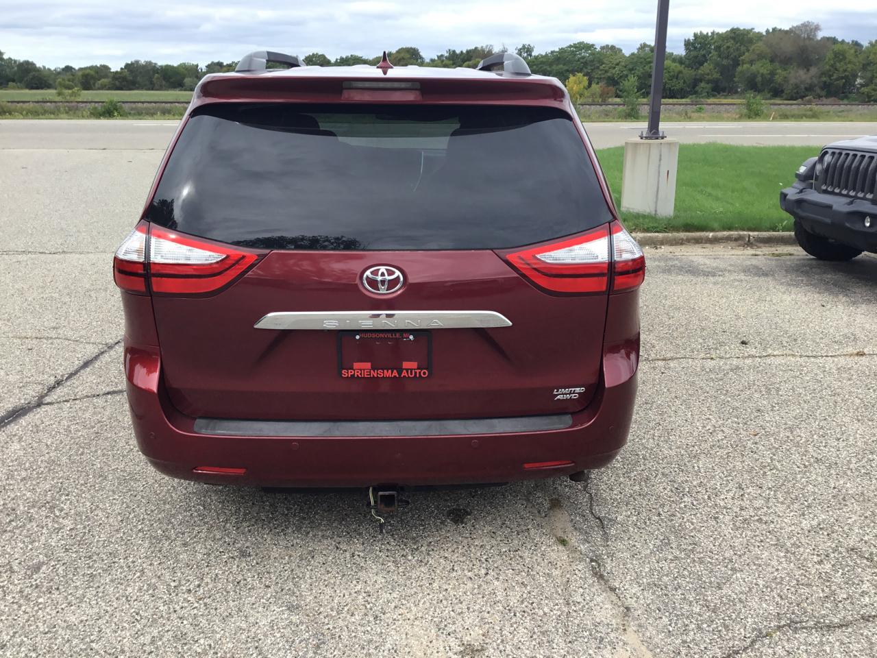 Toyota Sienna 5dr 7-Pass Van XLE Premium AWD (Natl) 2015