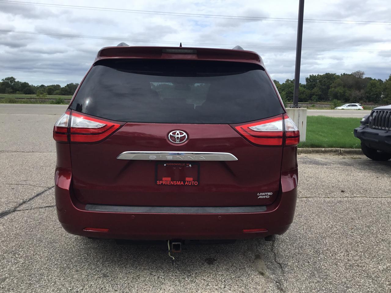 Toyota Sienna 5dr 7-Pass Van XLE Premium AWD (Natl) 2015