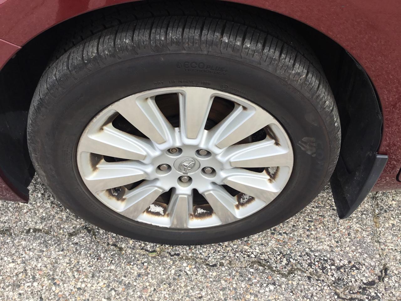 Toyota Sienna 5dr 7-Pass Van XLE Premium AWD (Natl) 2015