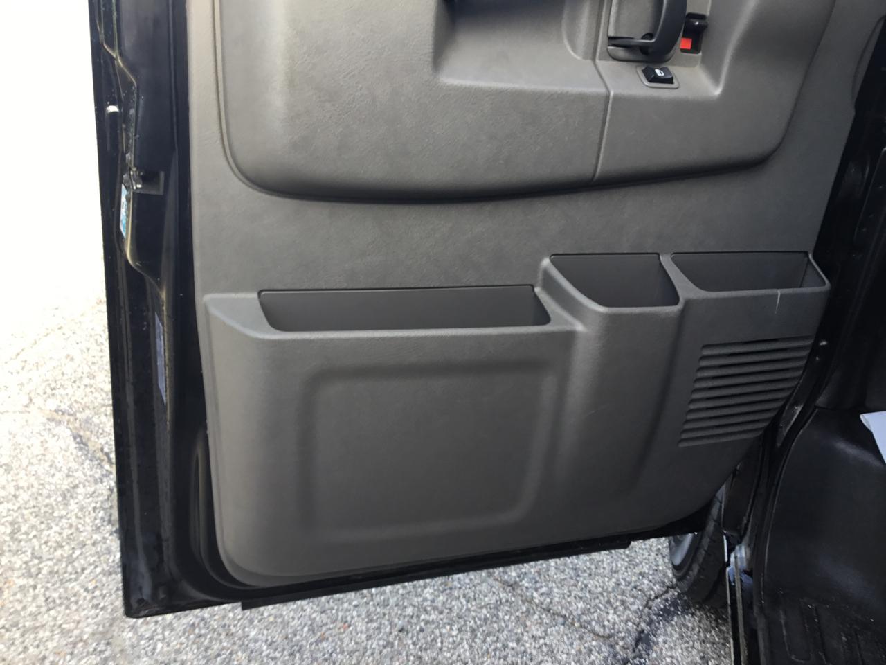 Chevrolet Express Cargo Van RWD 2500 135" 2022