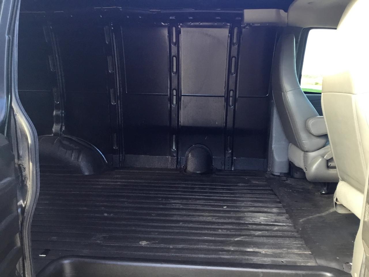 Chevrolet Express Cargo Van RWD 2500 135" 2022