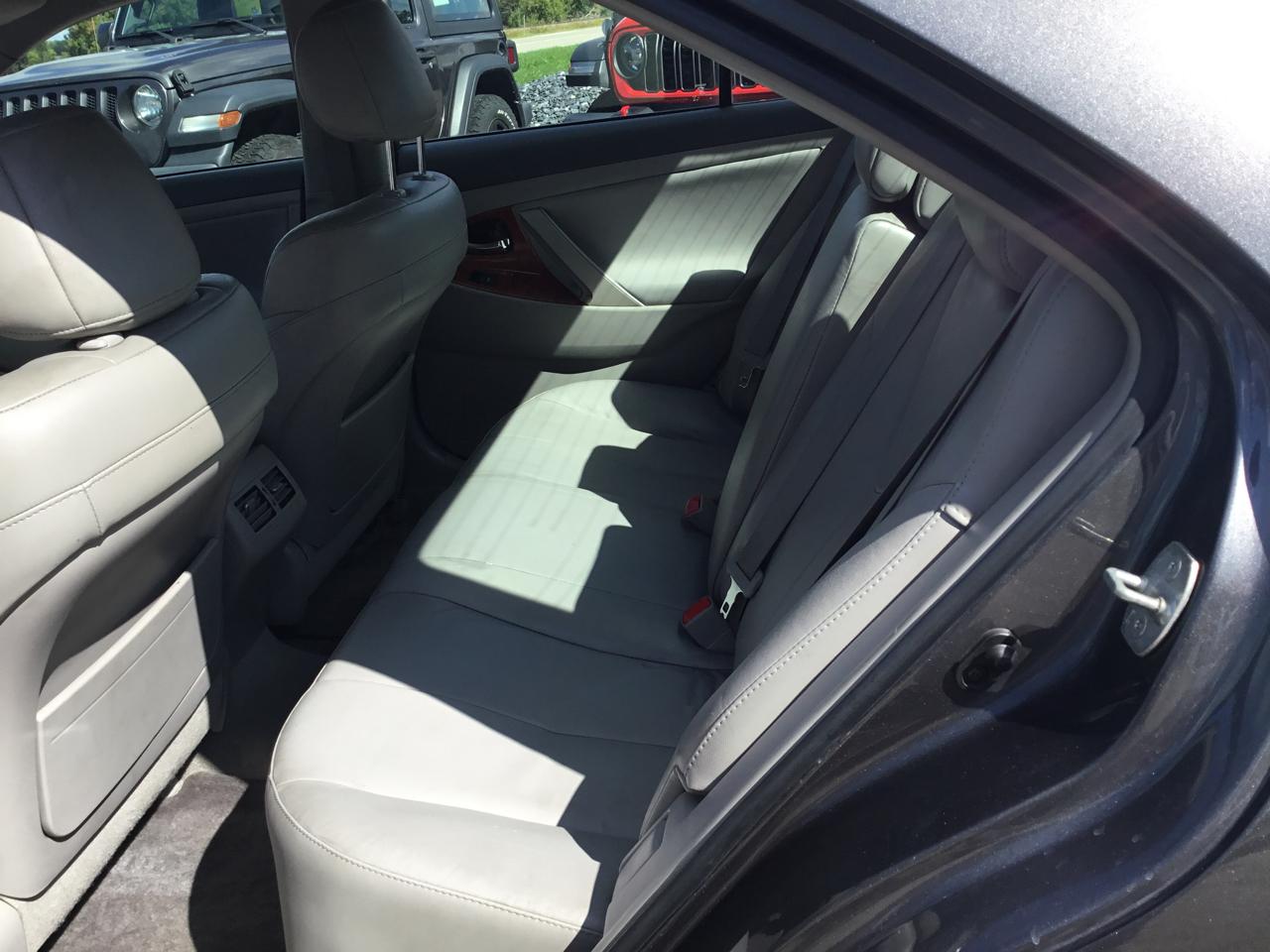 Toyota Camry 4dr Sdn XLE Auto 2011