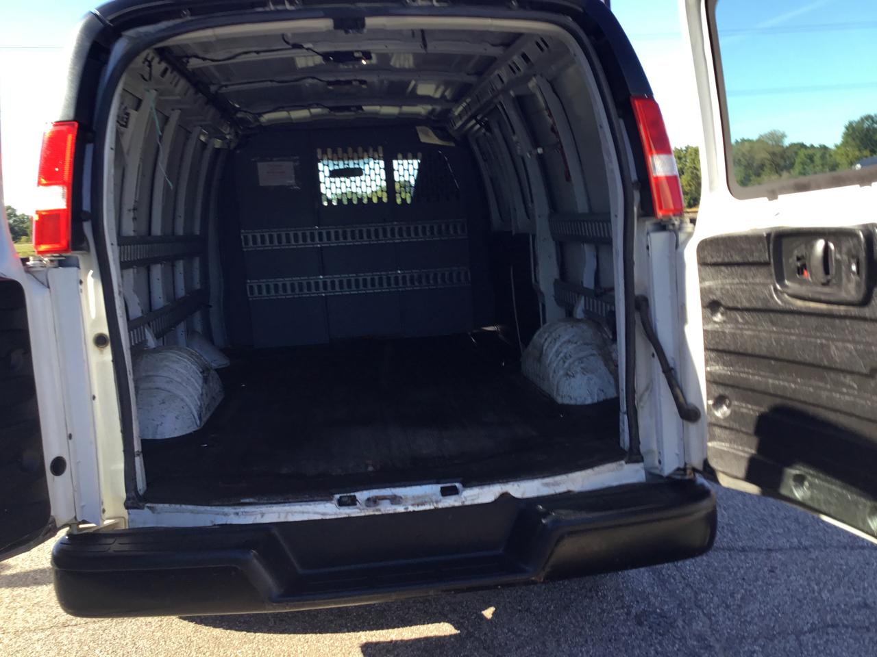 Chevrolet Express Cargo Van RWD 2500 135" 2020