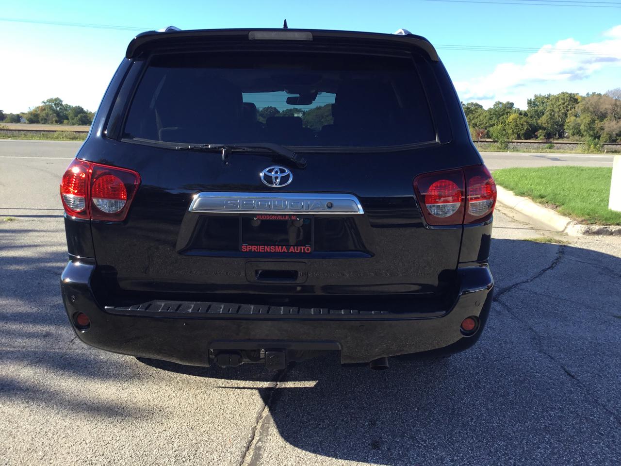Toyota Sequoia Limited 4WD (Natl) 2018