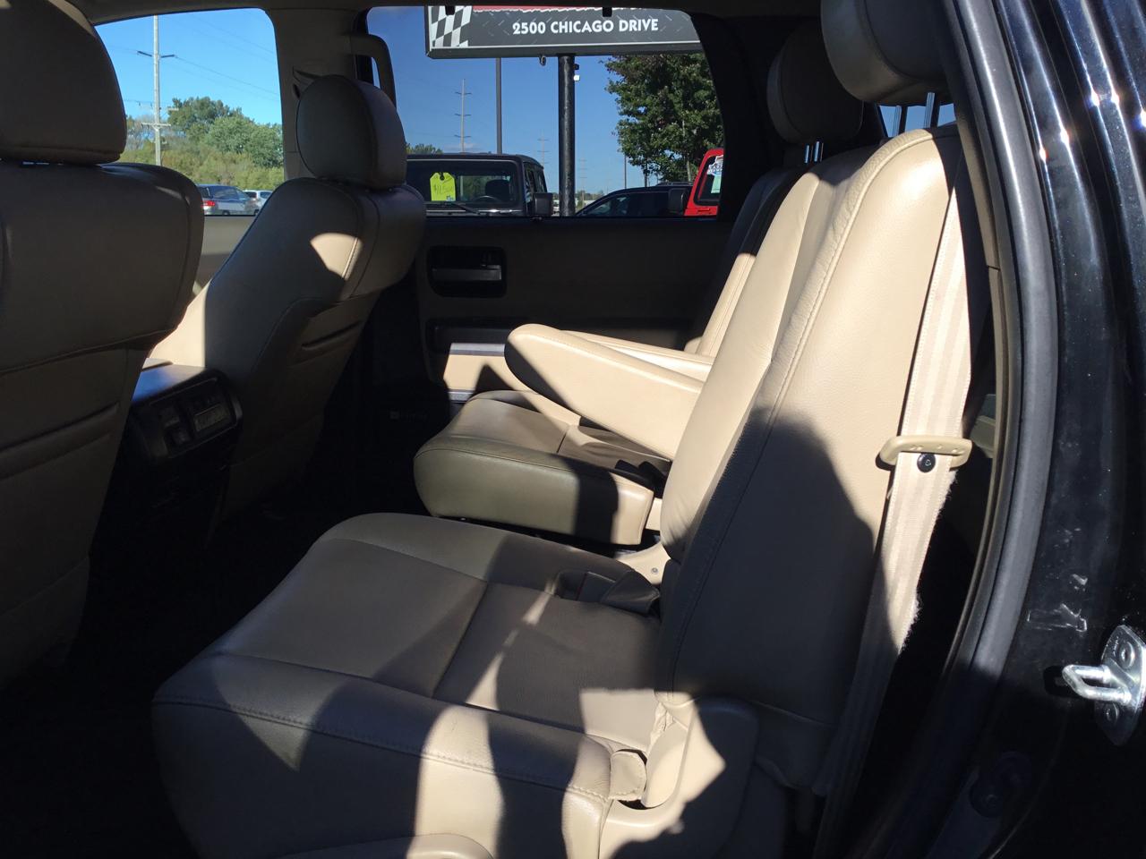 Toyota Sequoia Limited 4WD (Natl) 2018