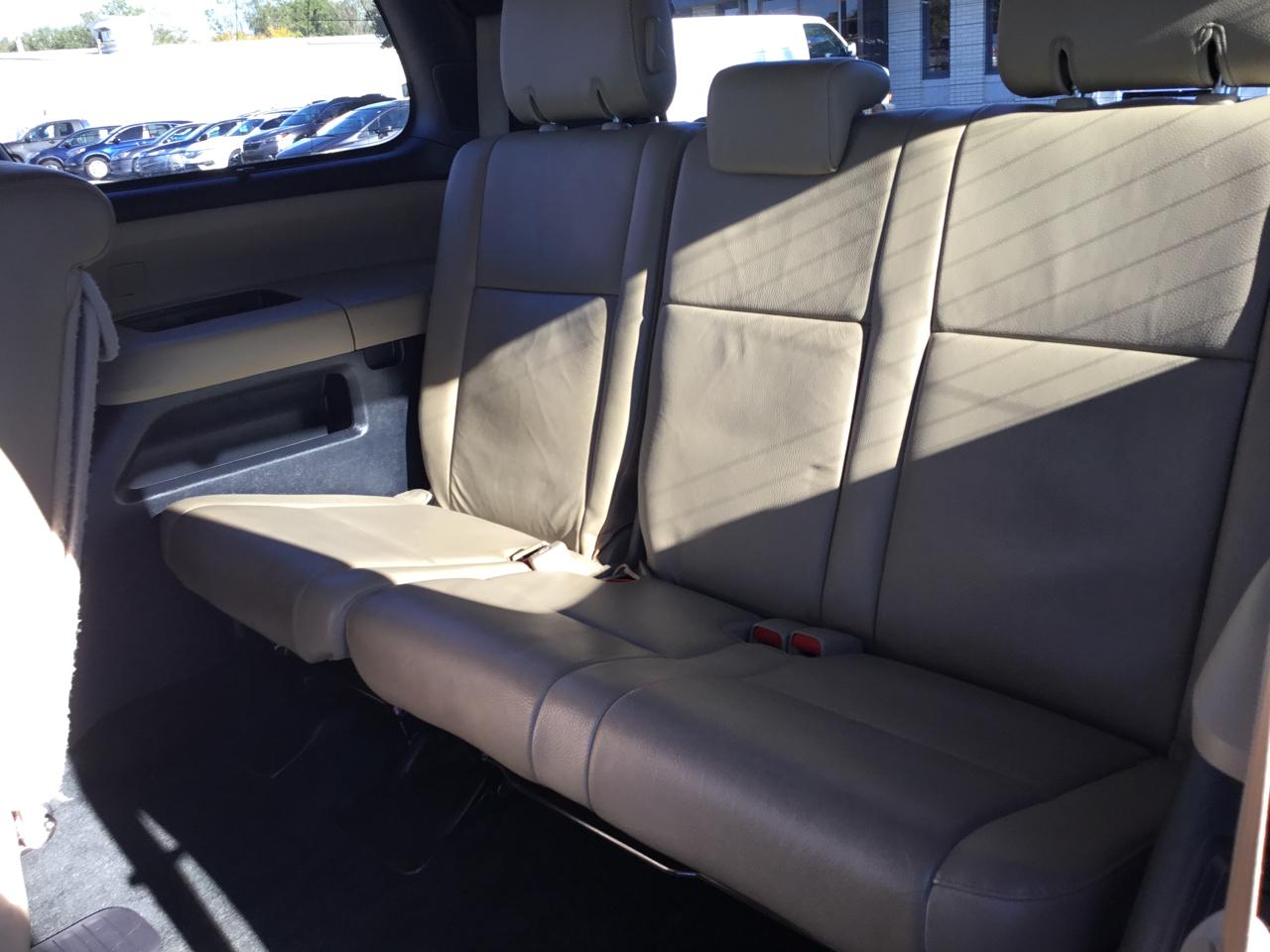 Toyota Sequoia Limited 4WD (Natl) 2018