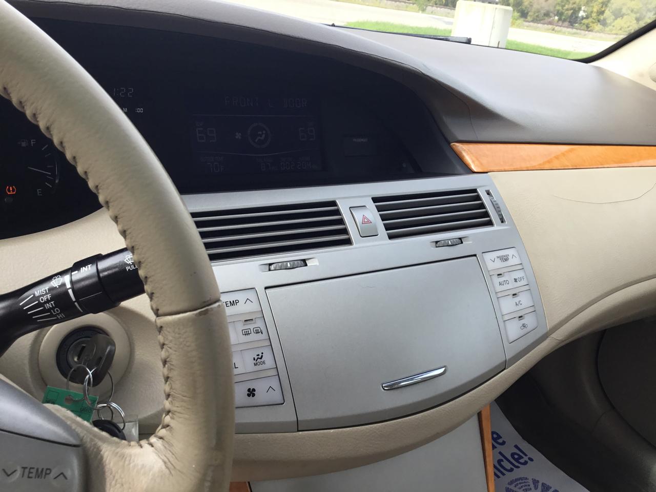 Toyota Avalon 4dr Sdn Touring (Natl) 2007