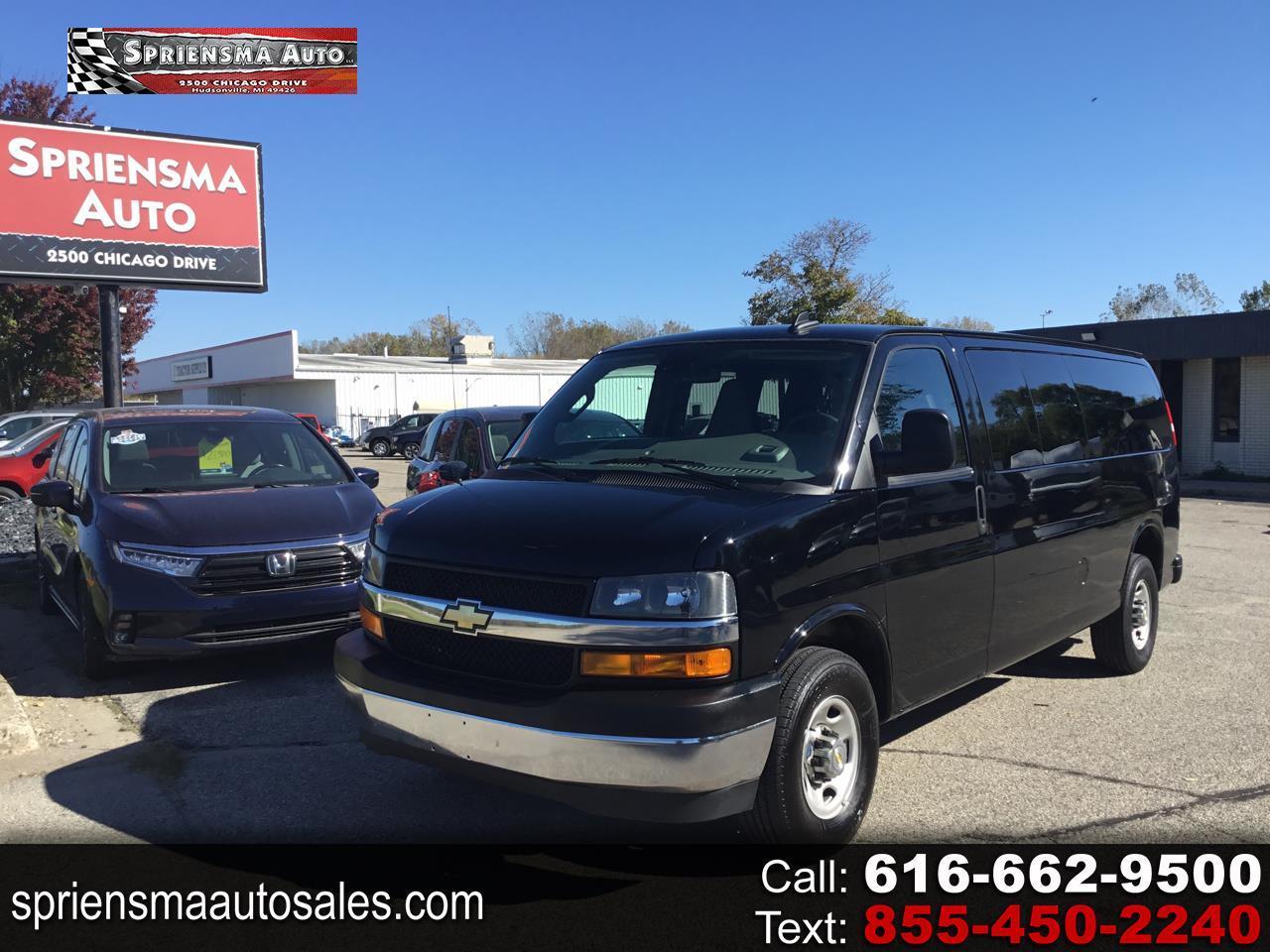 Chevrolet Express Passenger RWD 3500 155" LT 2025