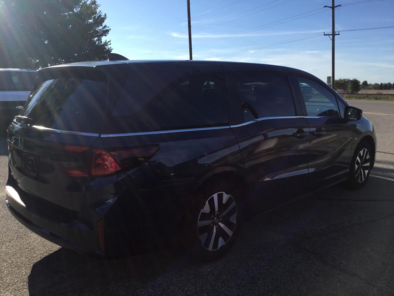 Honda Odyssey EX-L Auto 2025