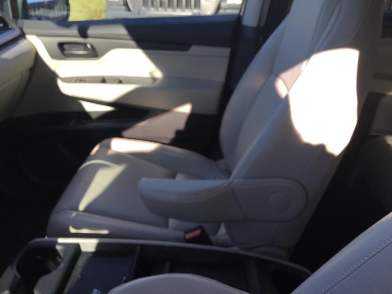 Honda Odyssey EX-L Auto 2025