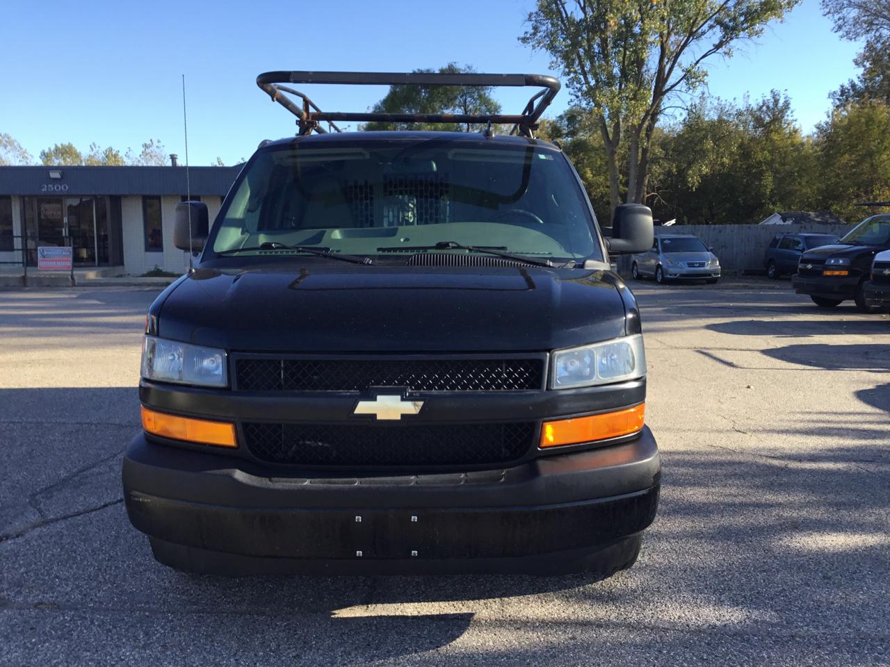 Chevrolet Express Cargo Van RWD 2500 135" 2021