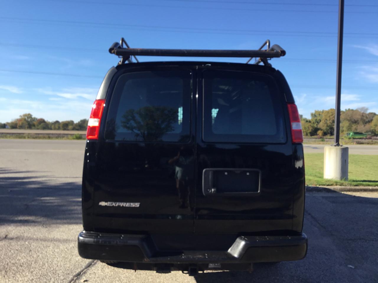 Chevrolet Express Cargo Van RWD 2500 135" 2021