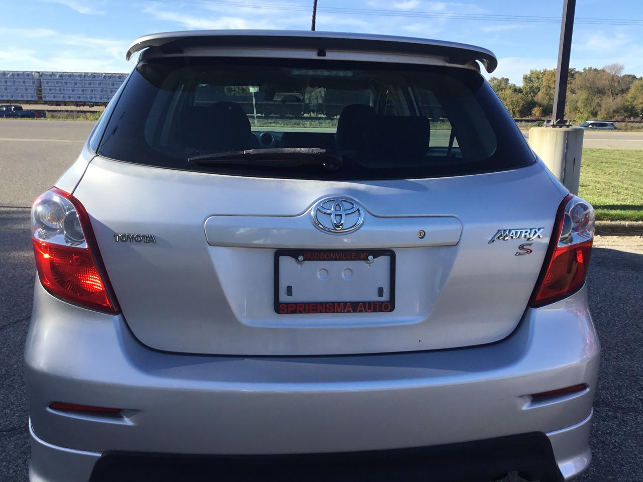 Toyota Matrix 5dr Wgn Man S FWD (Natl) 2010
