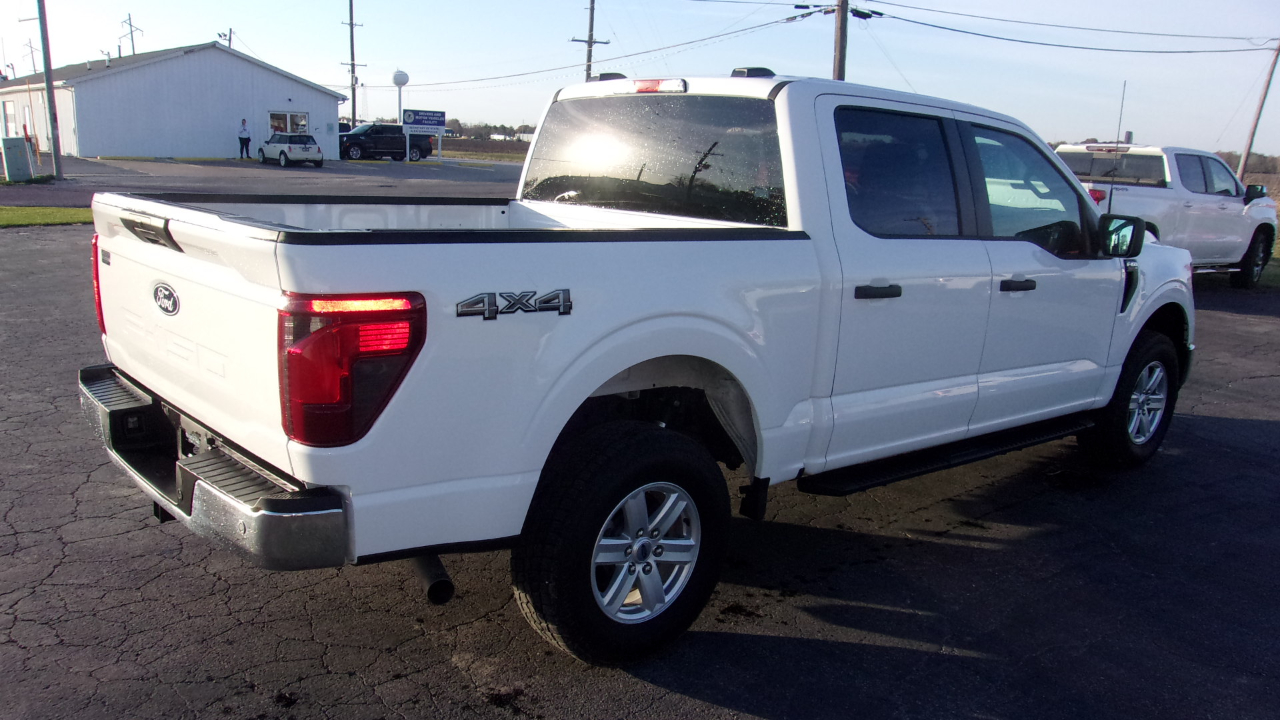 Ford F-150 XL SuperCrew 4WD 2024