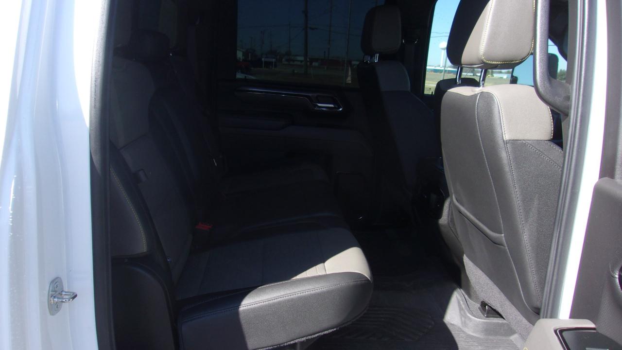 Chevrolet Silverado 2500HD ZR2 Crew Cab 4WD 2024