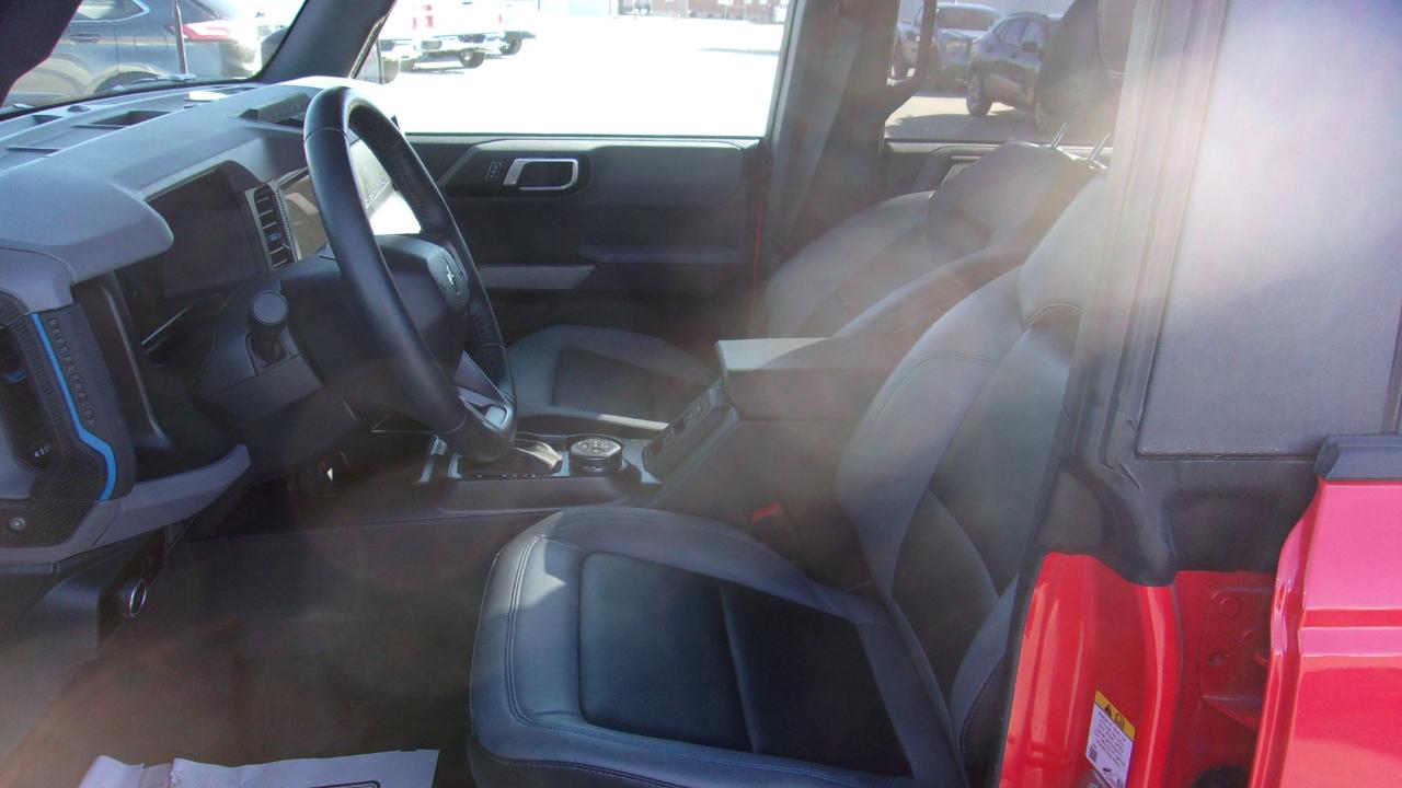 Ford Bronco Black Diamond 4-Door w/Advanced 2023