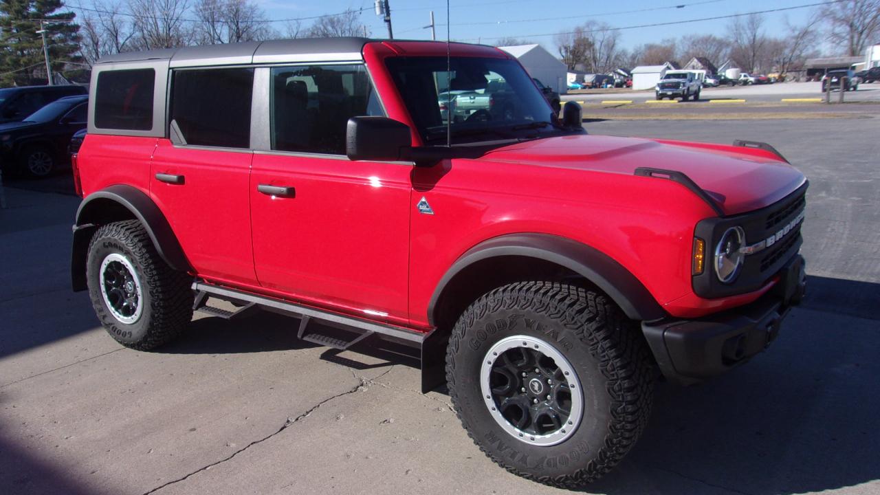 Ford Bronco Black Diamond 4-Door w/Advanced 2023