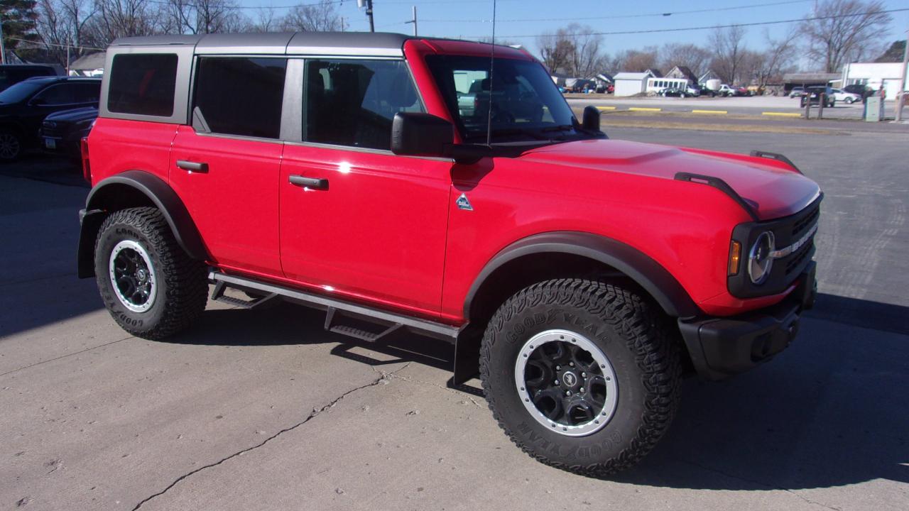 Ford Bronco Black Diamond 4-Door w/Advanced 2023