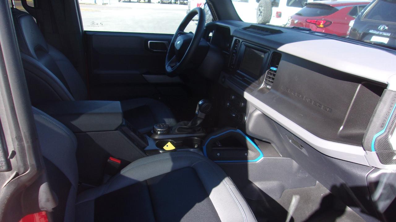 Ford Bronco Black Diamond 4-Door w/Advanced 2023