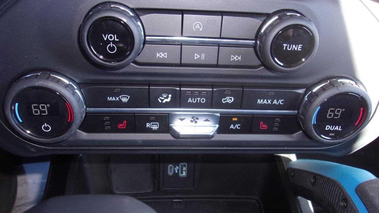 Ford Bronco Black Diamond 4-Door w/Advanced 2023