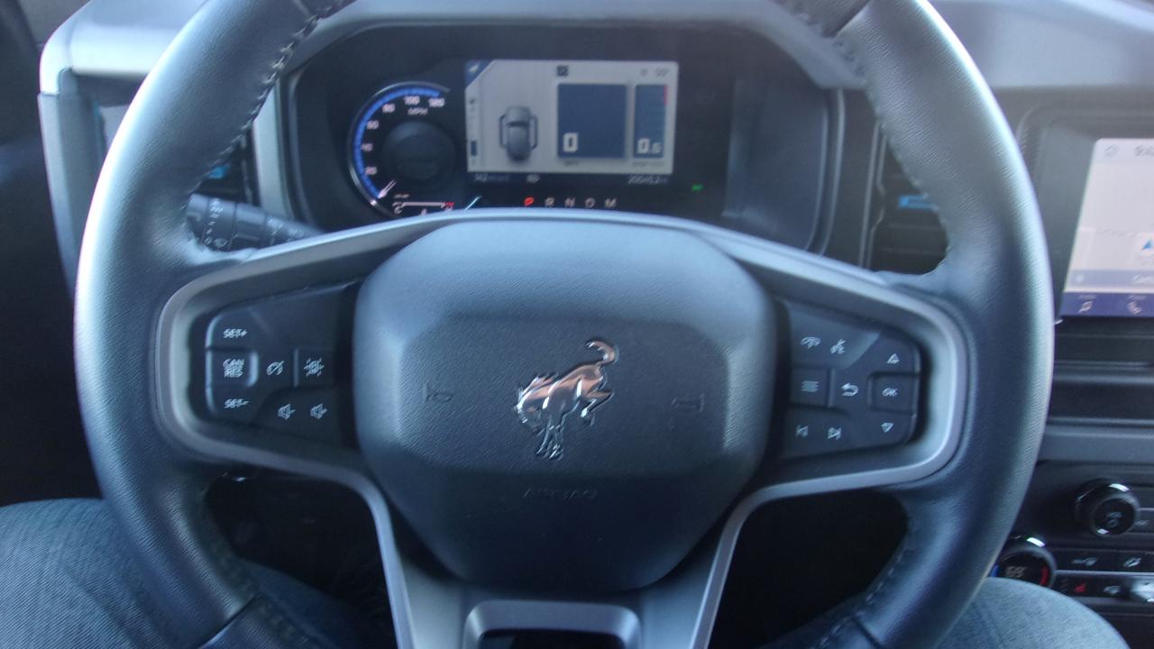 Ford Bronco Black Diamond 4-Door w/Advanced 2023