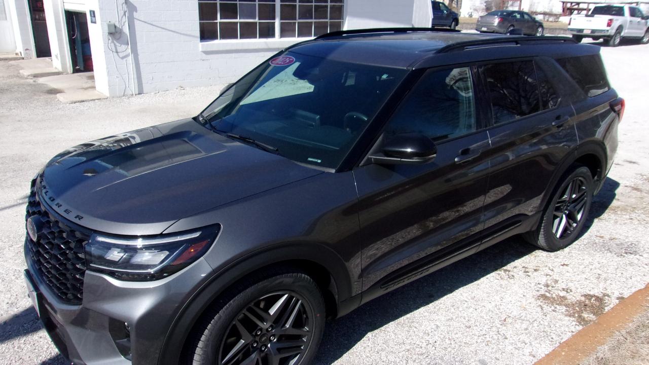 Ford Explorer ST AWD 2025