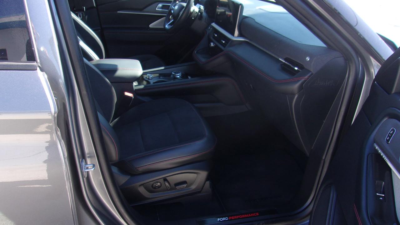 Ford Explorer ST AWD 2025