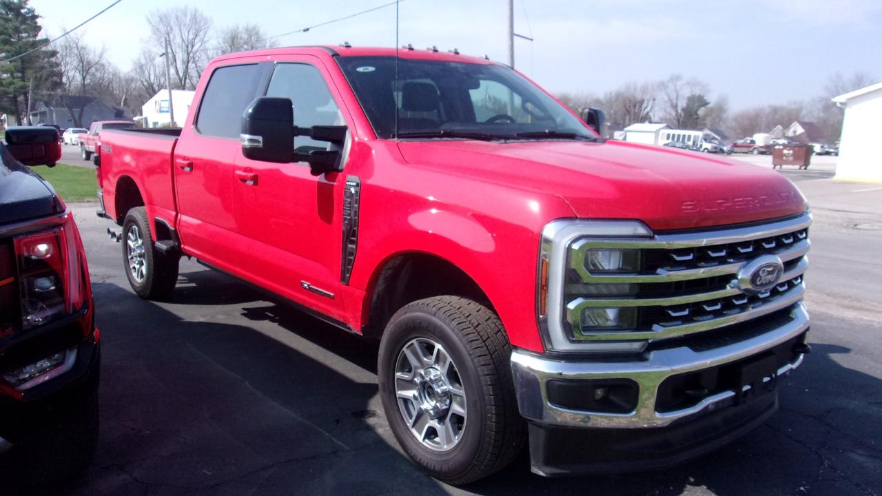 Ford F-250 SD Lariat Crew Cab 4WD 2025