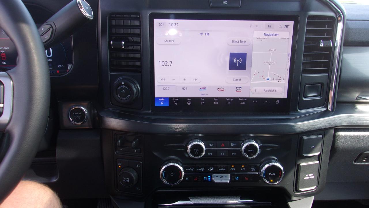 Ford F-250 SD Lariat Crew Cab 4WD 2025