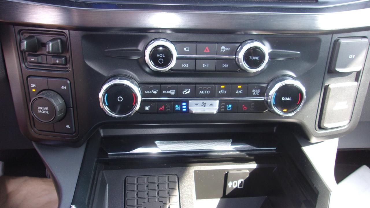 Ford F-250 SD Lariat Crew Cab 4WD 2025