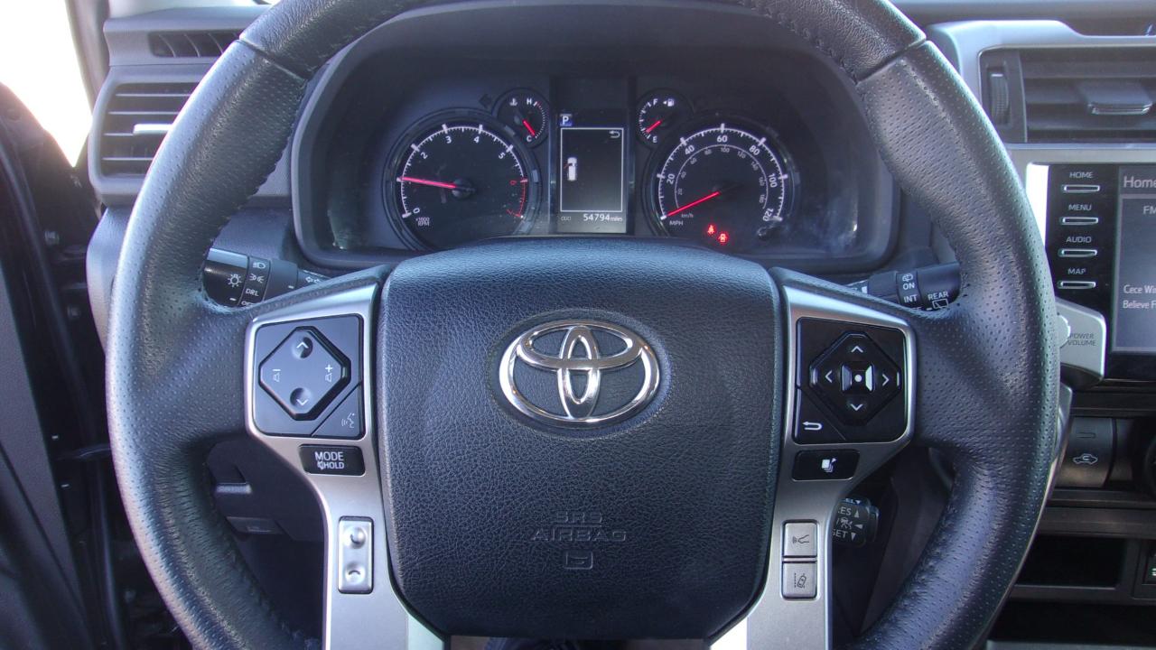 Toyota 4Runner SR5 4WD 2024