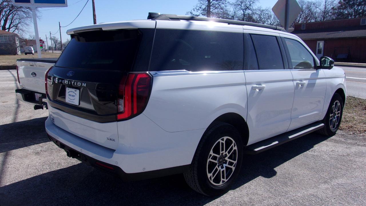 Ford Expedition Active 4WD 2025