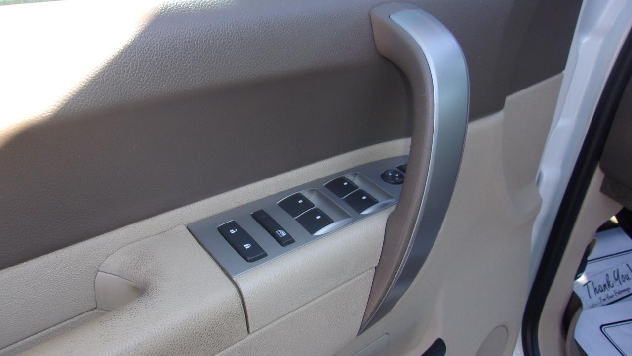 Chevrolet Silverado 1500 LT Crew Cab 4WD 2012