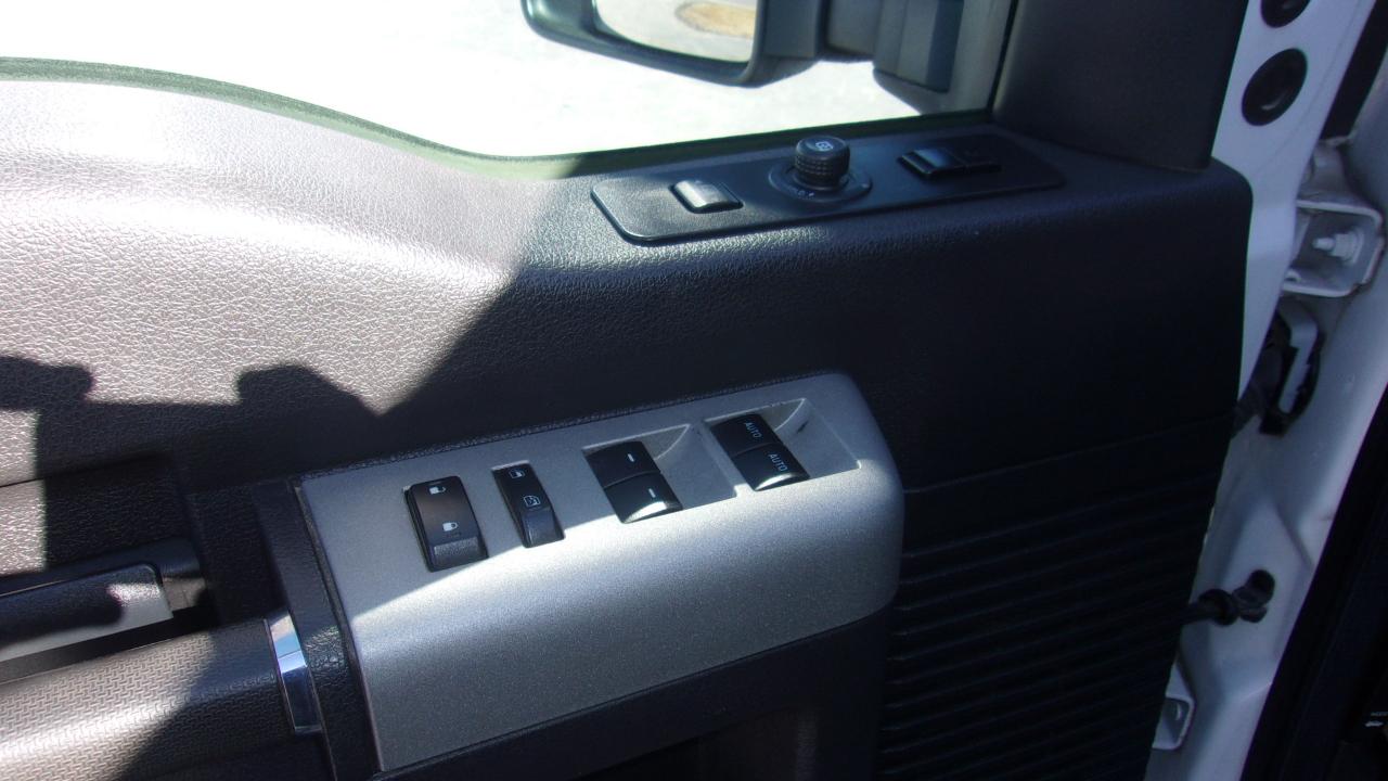 Ford F-350 SD Lariat Crew Cab Long Bed DRW 4WD 2015