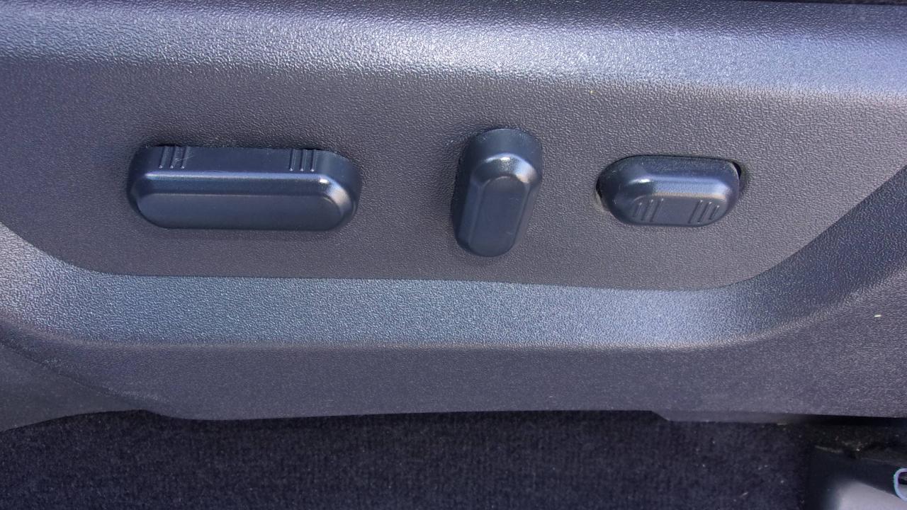 Ford F-350 SD Lariat Crew Cab Long Bed DRW 4WD 2015