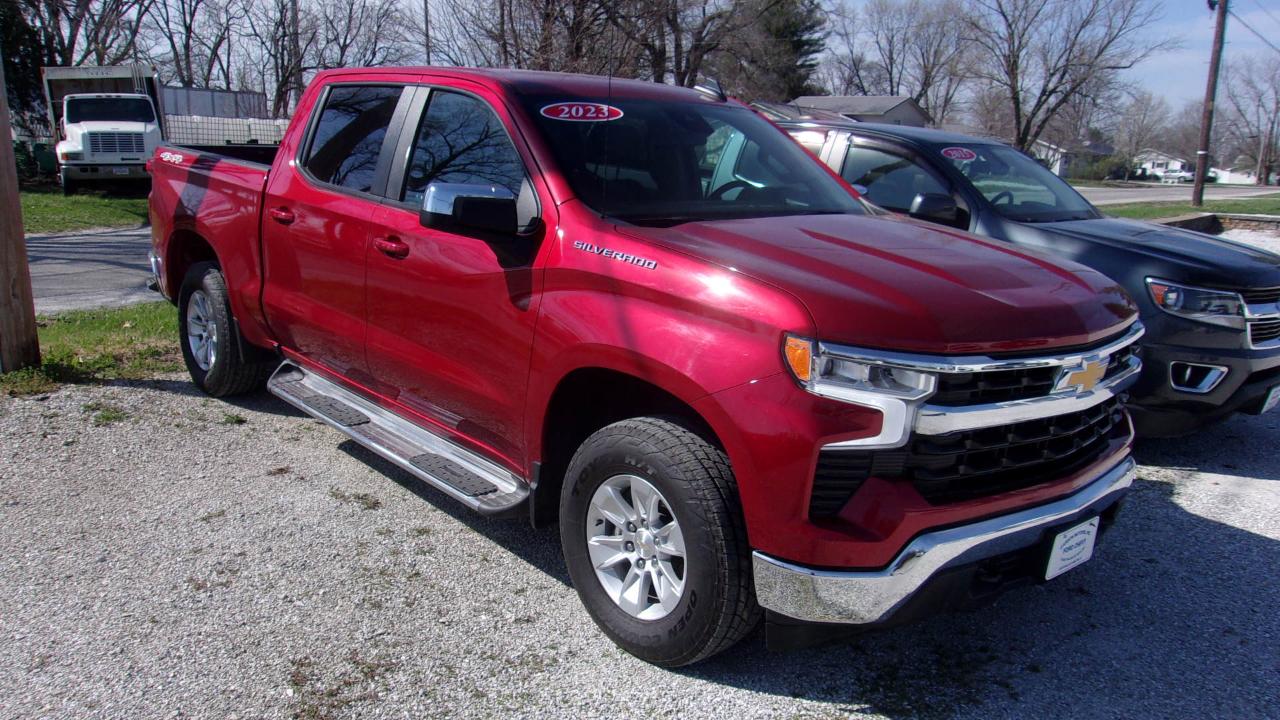 Chevrolet Silverado 1500 LT Crew Cab 4WD 2023