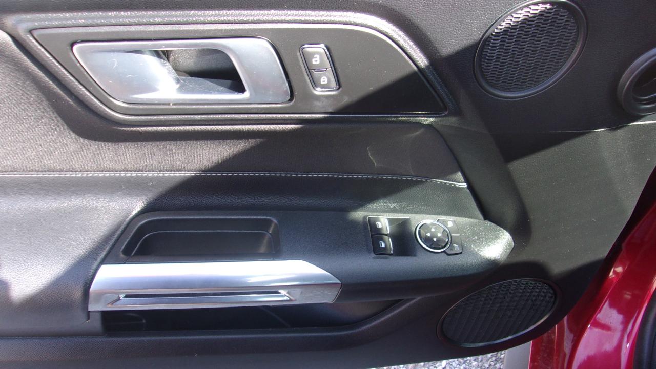 Ford Mustang EcoBoost Coupe 2022