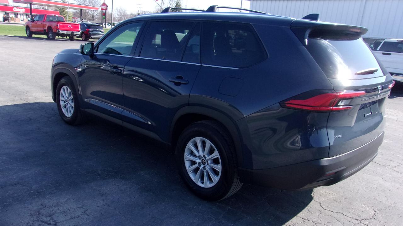 Toyota Grand Highlander XLE AWD 2024