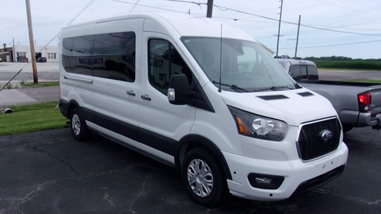 Ford Transit 350 Wagon Med. Roof XL w/Sliding Pass. 148-in. WB 2024