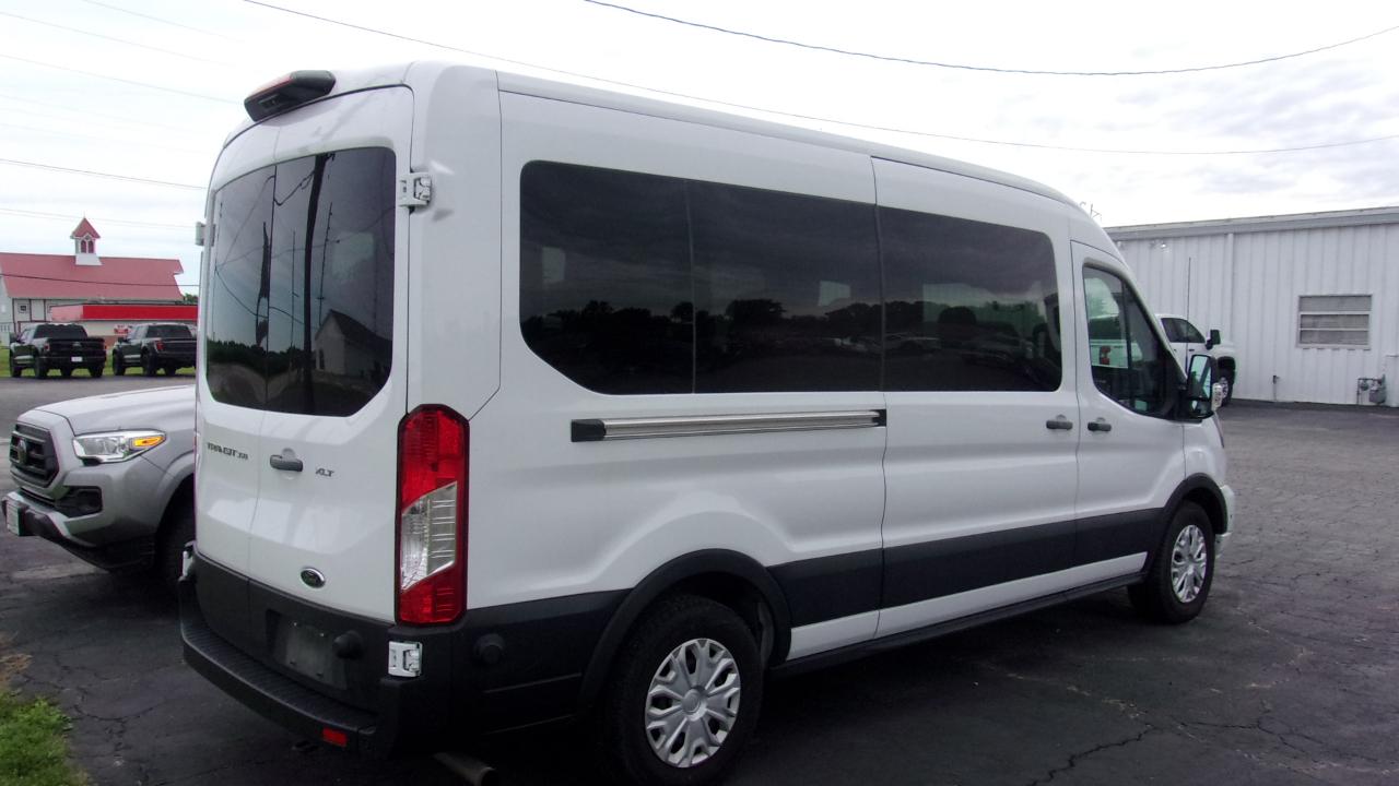 Ford Transit 350 Wagon Med. Roof XL w/Sliding Pass. 148-in. WB 2024