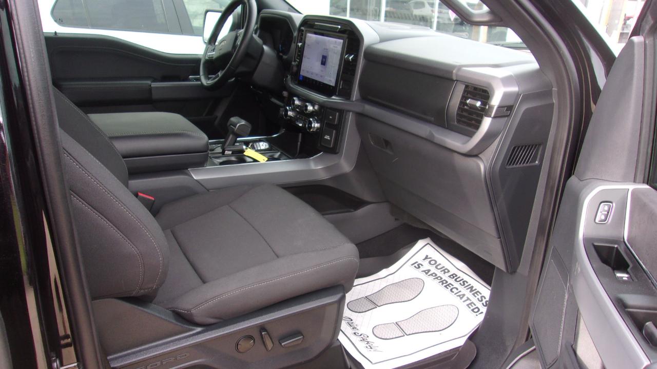 Ford F-150 XLT SuperCrew 4WD 2025