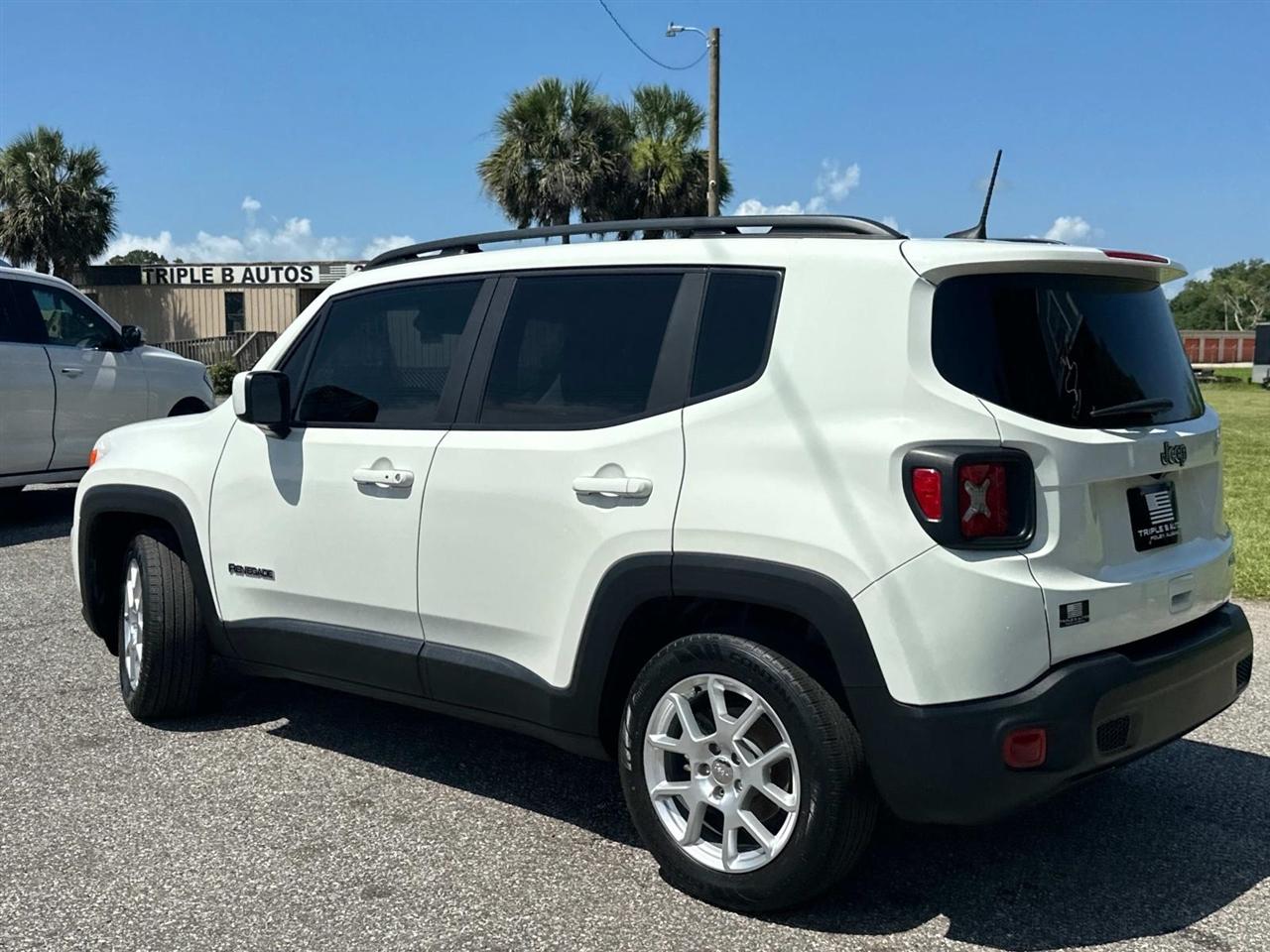 Jeep Renegade Latitude FWD 2021