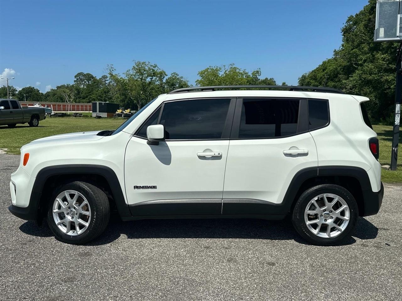 Jeep Renegade Latitude FWD 2021