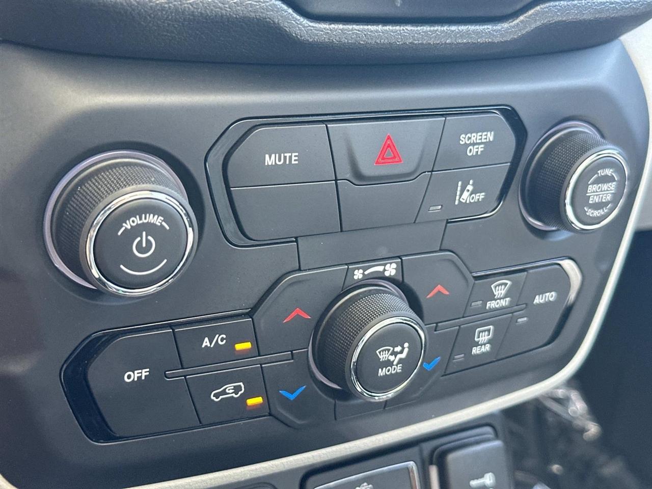 Jeep Renegade Latitude FWD 2021