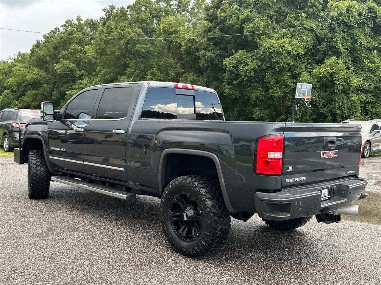 GMC Sierra 2500HD 4WD Crew Cab 153.7" Denali 2019