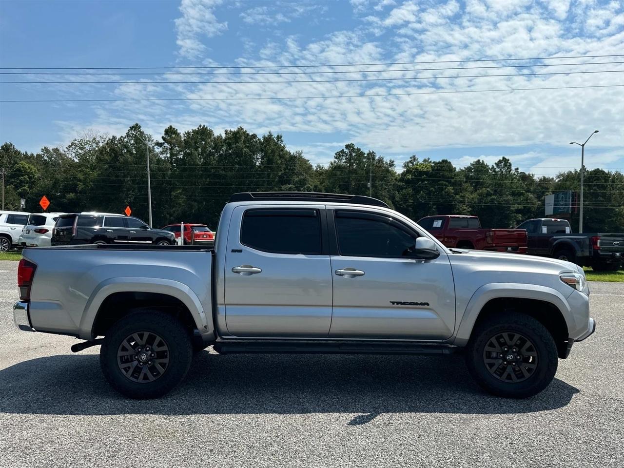 Toyota Tacoma Double Cab SR5 Double Cab 5' Bed V6 AT (Natl) 2020