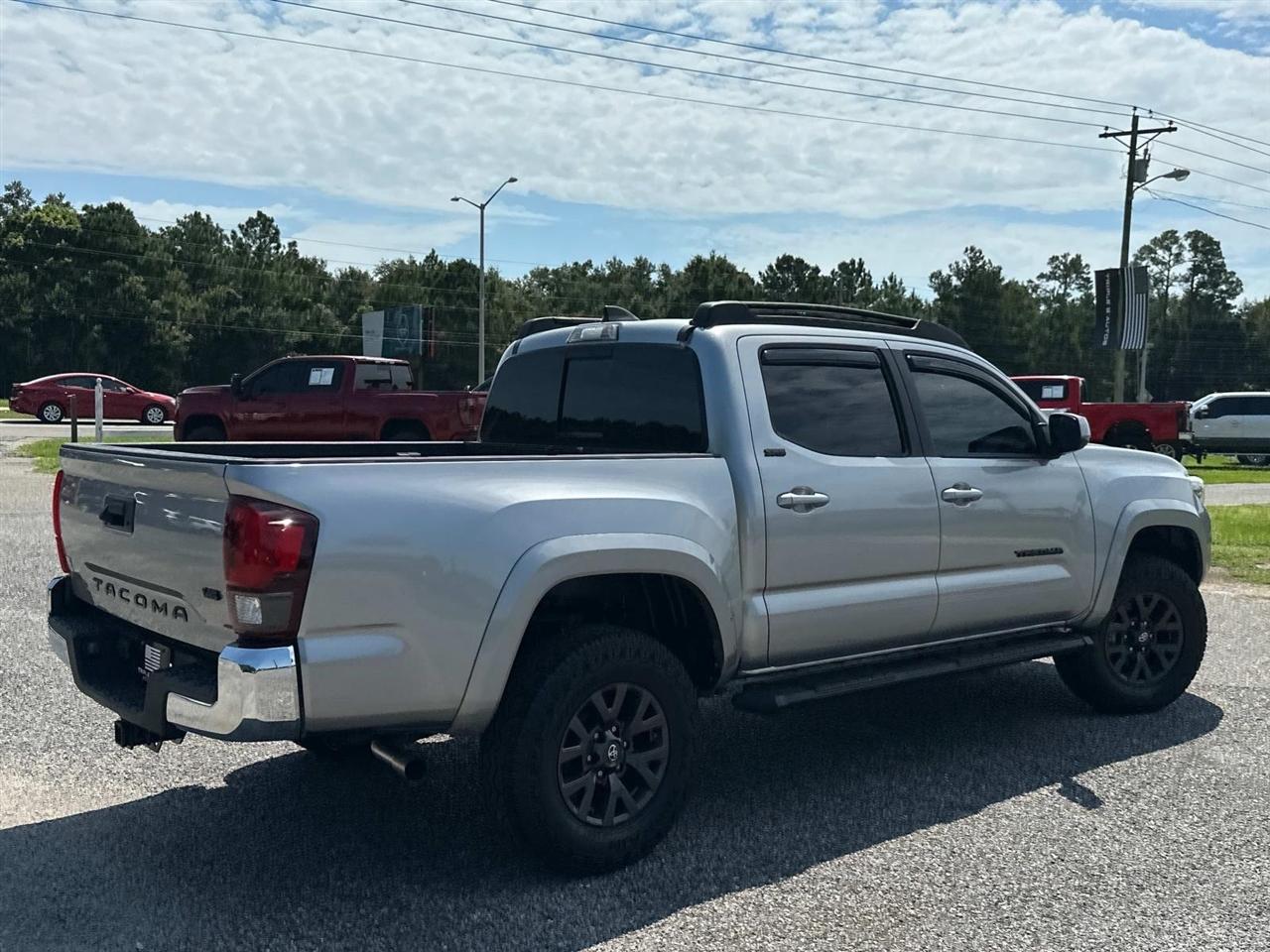Toyota Tacoma Double Cab SR5 Double Cab 5' Bed V6 AT (Natl) 2020