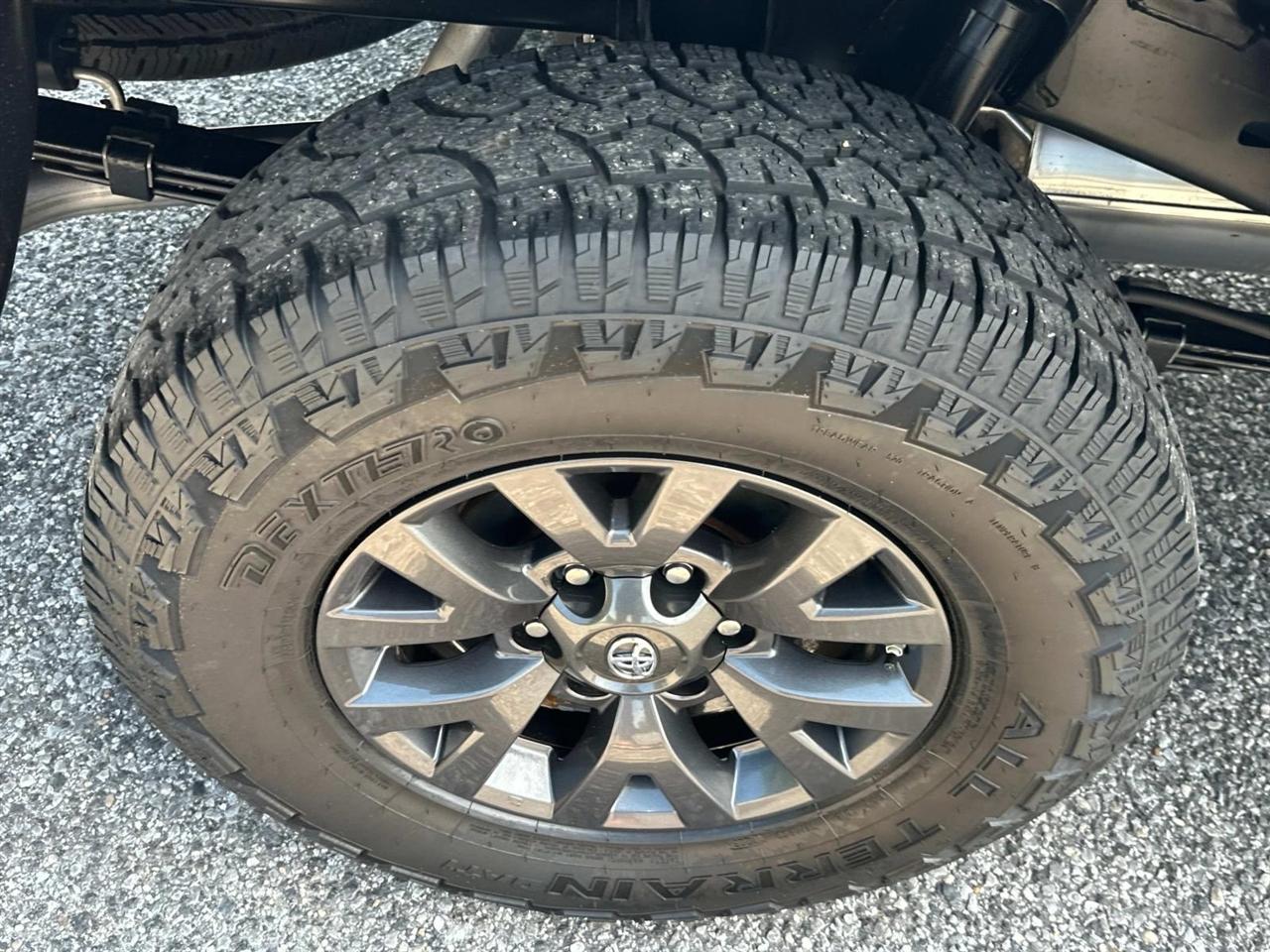 Toyota Tacoma Double Cab SR5 Double Cab 5' Bed V6 AT (Natl) 2020