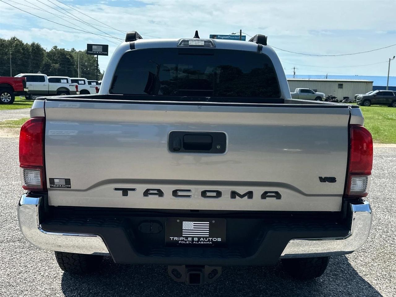 Toyota Tacoma Double Cab SR5 Double Cab 5' Bed V6 AT (Natl) 2020