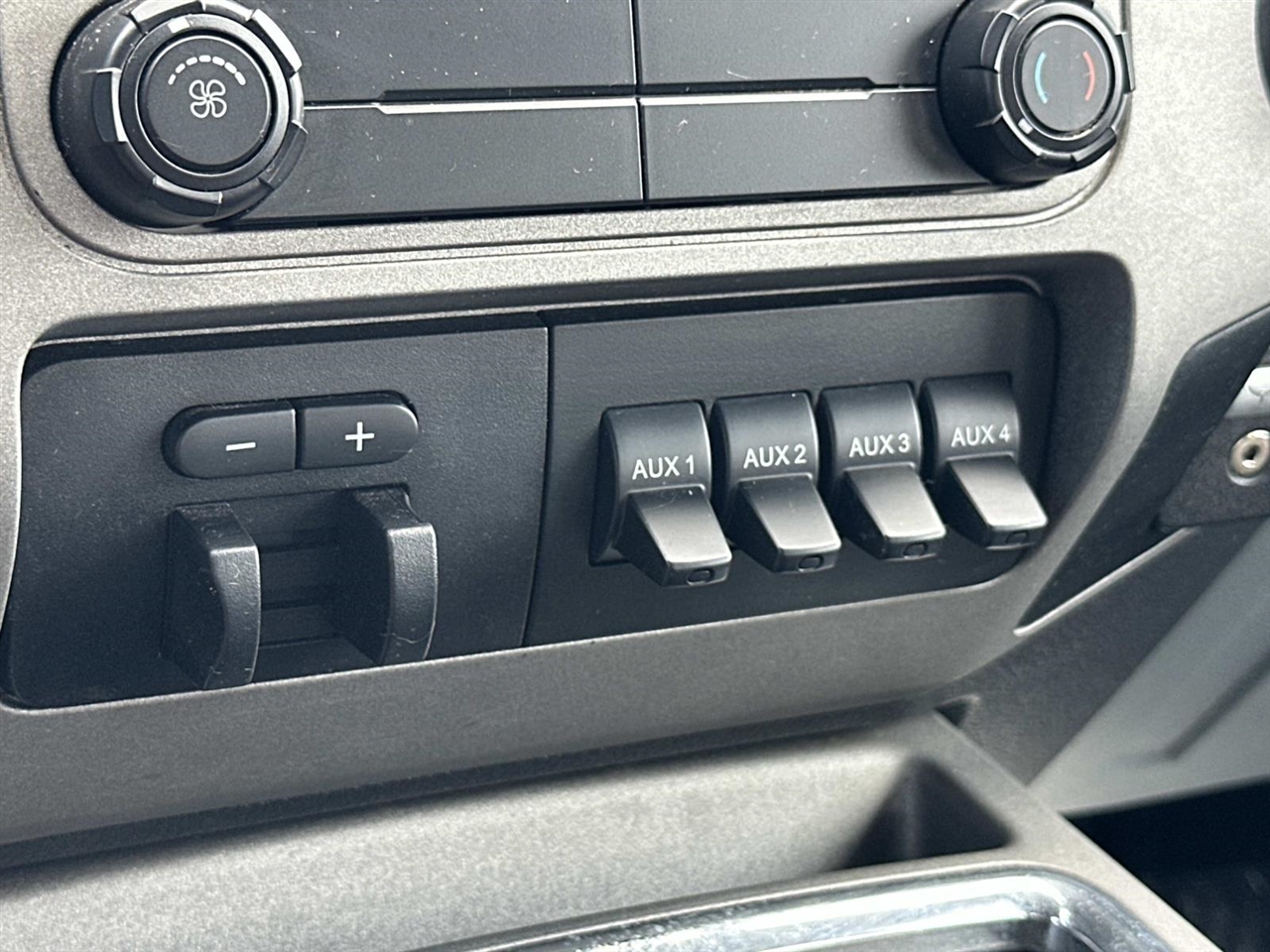 2016 Ford F-250 SD 4WD Crew Cab 156" XLT